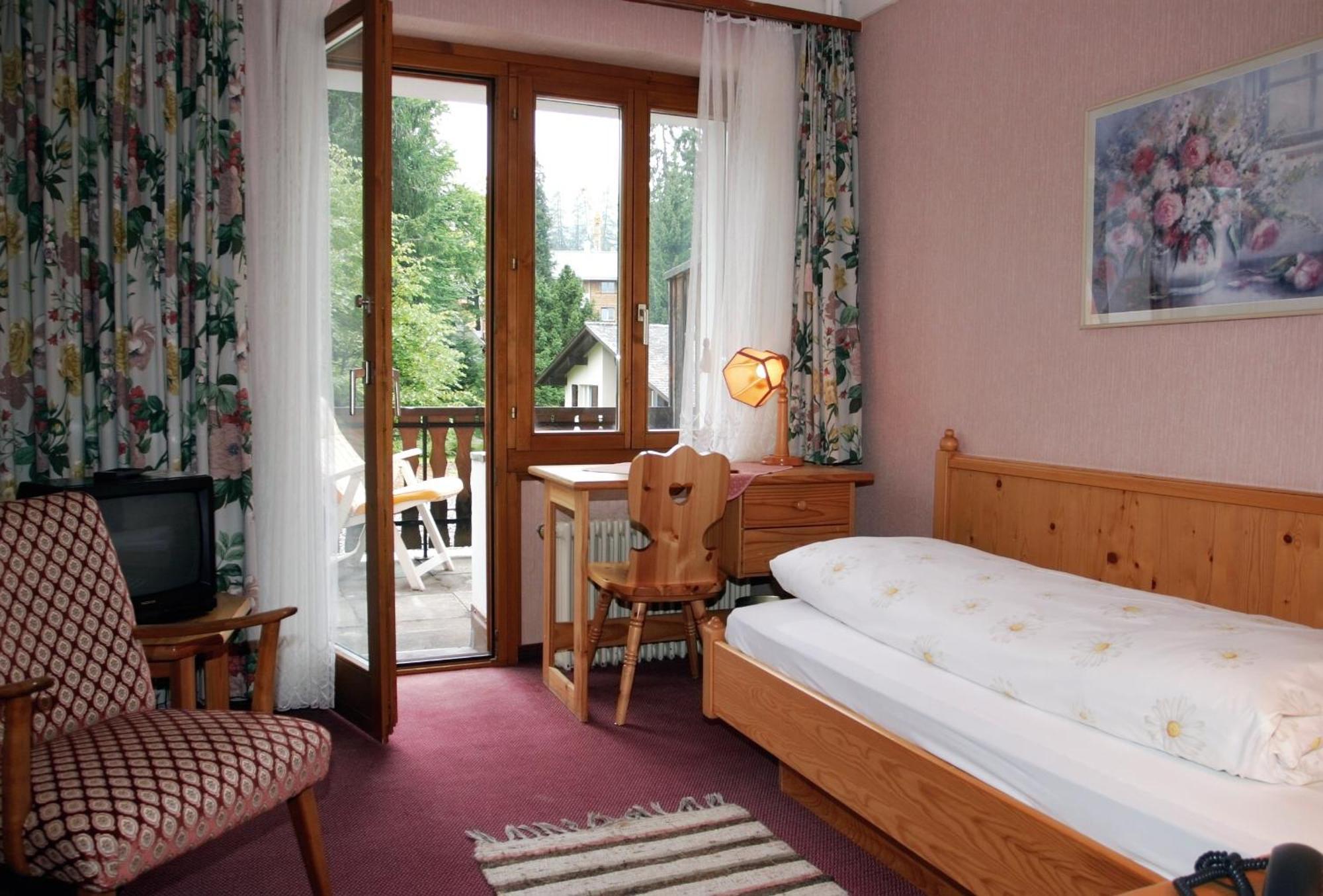 Hotel Cresta Flims Szoba fotó